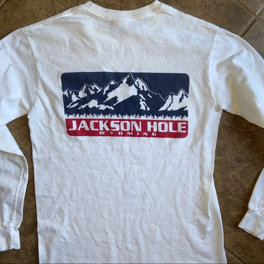 LIKE NEW - Jackson Hole Long Sleeve T-Shirt